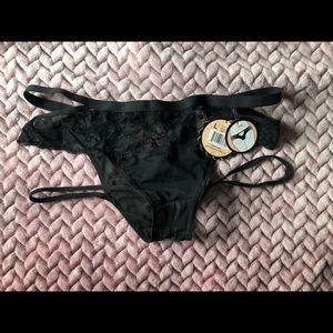 Honeydew Intimates “Peek-a-dew” panty